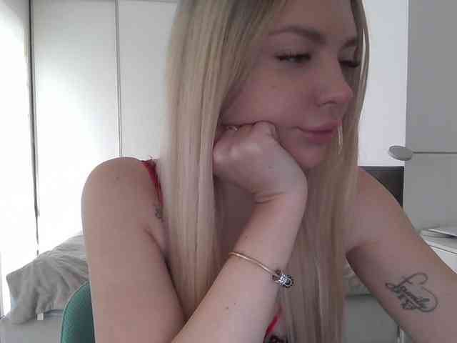 pinkpanther8899 webcam