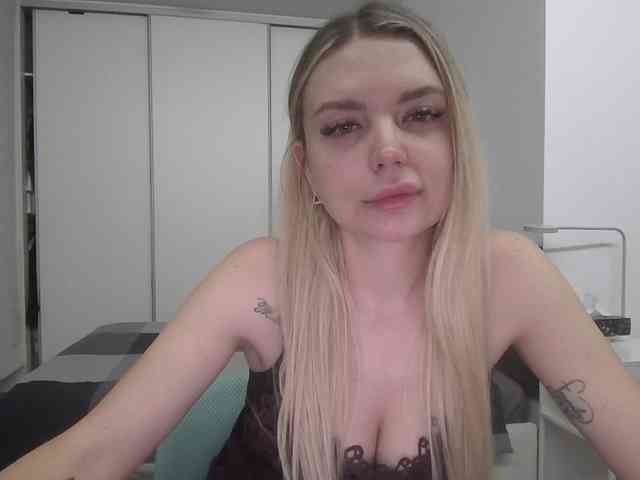 pinkpanther8899 webcam