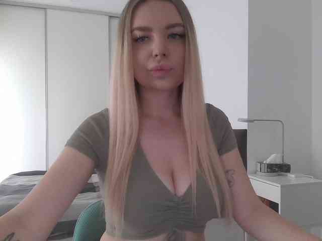 pinkpanther8899 webcam