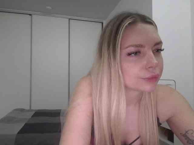 pinkpanther8899 webcam