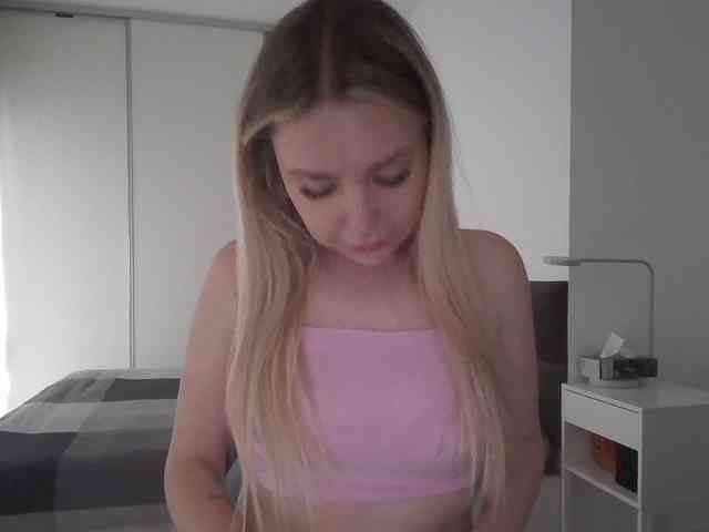 pinkpanther8899 webcam