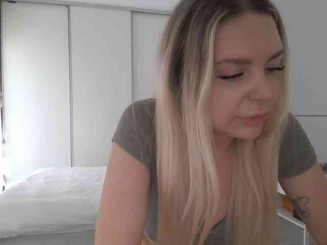 Blondie8853
