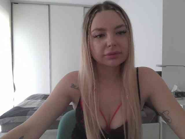 pinkpanther8899 webcam