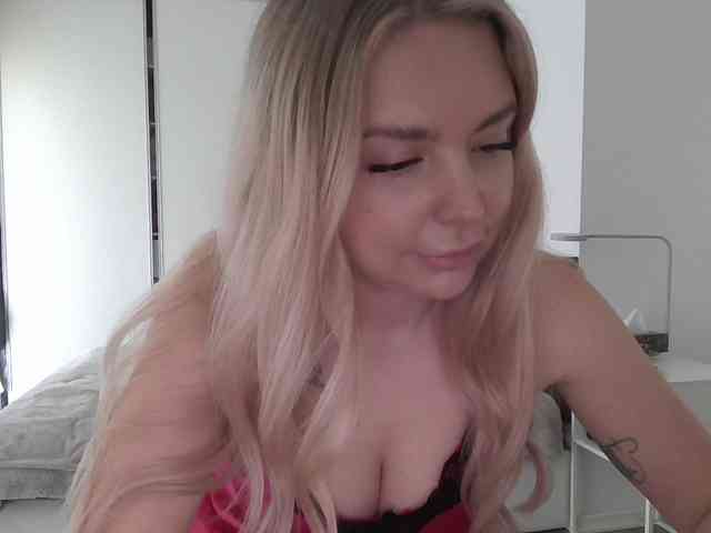 pinkpanther8899 webcam