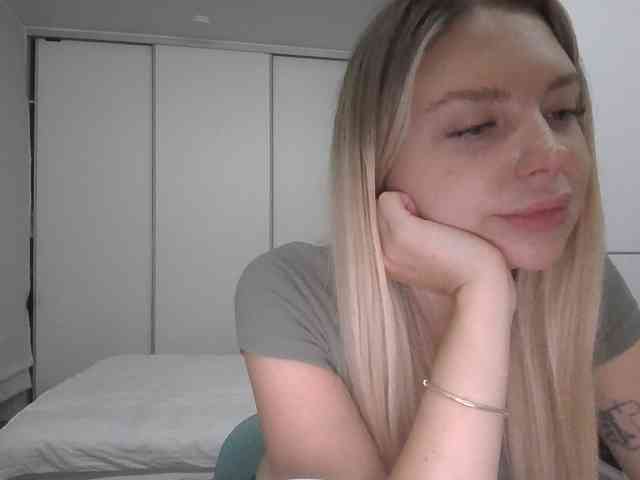 pinkpanther8899 webcam