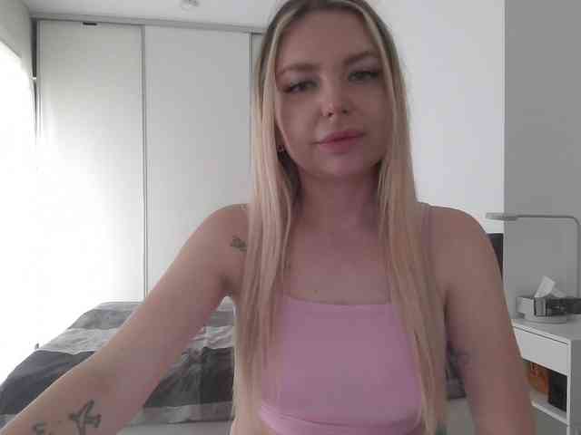 pinkpanther8899 webcam