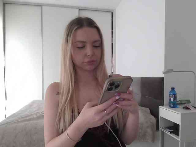 pinkpanther8899 webcam