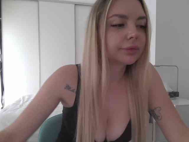 pinkpanther8899 webcam