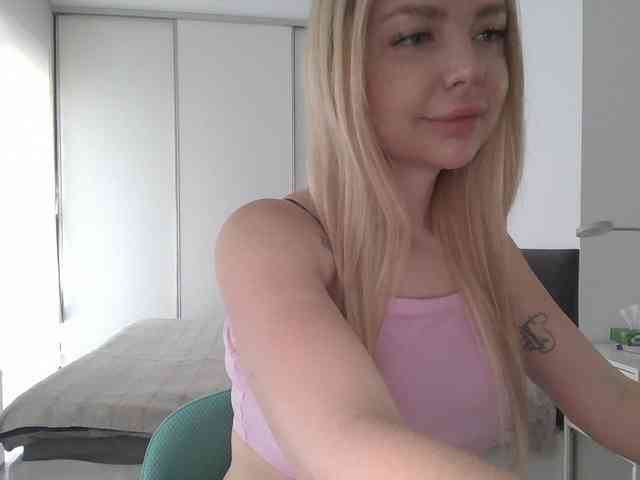 pinkpanther8899 webcam