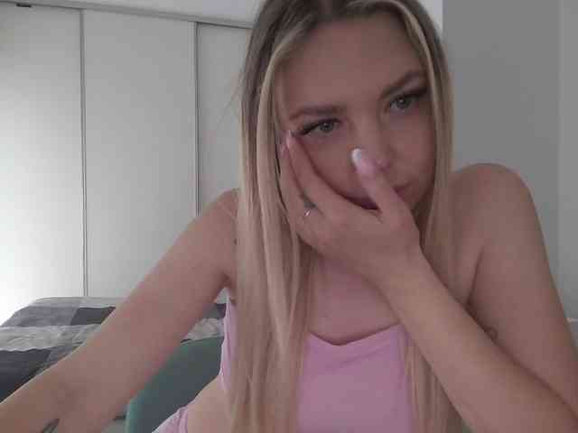 pinkpanther8899 webcam