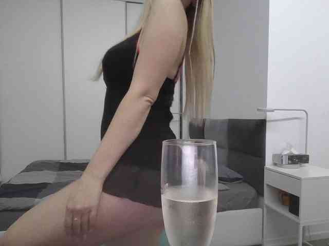 pinkpanther8899 webcam