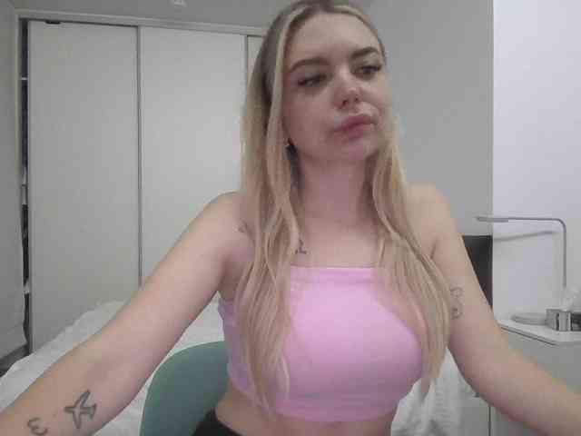 pinkpanther8899 webcam