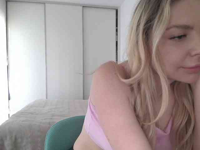 pinkpanther8899 webcam