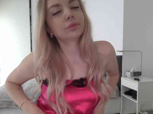 pinkpanther8899 webcam