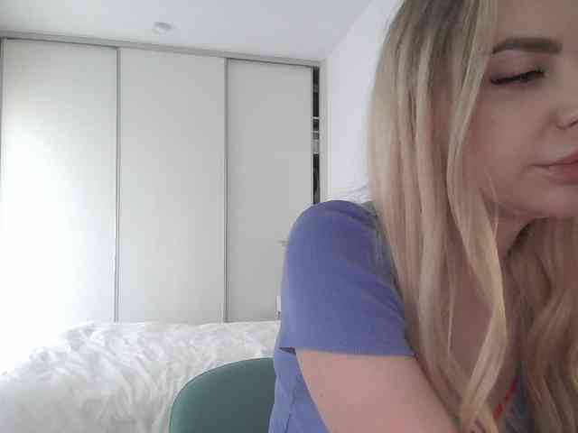 pinkpanther8899 webcam