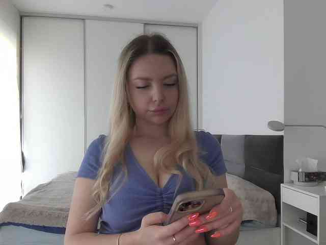 pinkpanther8899 webcam