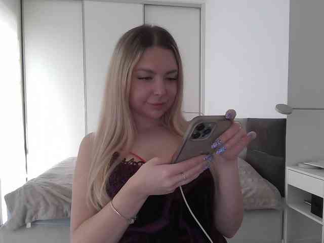 pinkpanther8899 webcam