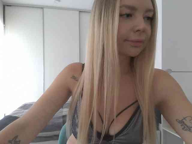 pinkpanther8899 webcam