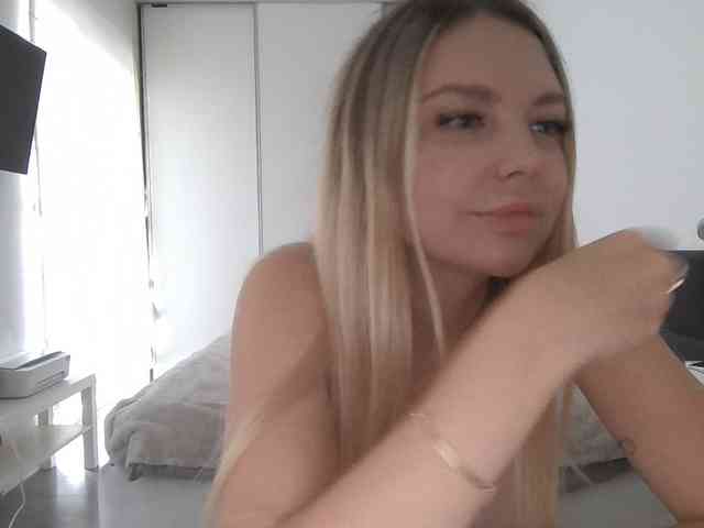 pinkpanther8899 webcam
