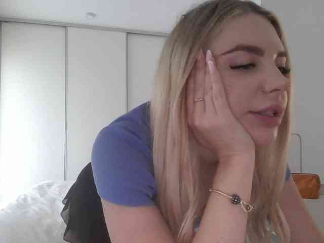 Blondie8853