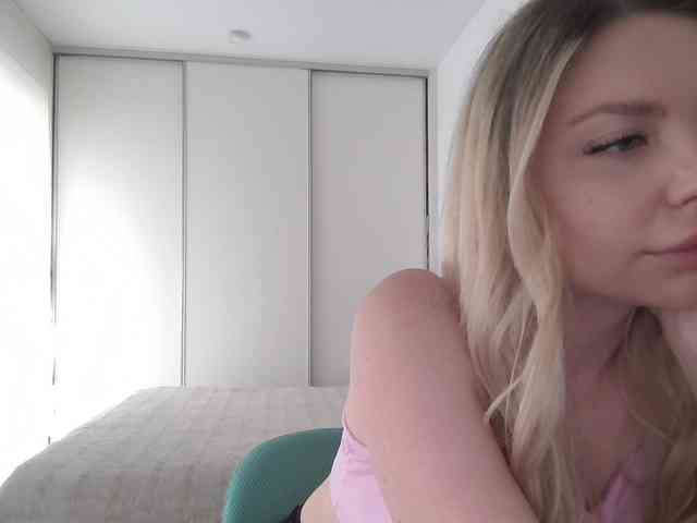 pinkpanther8899 webcam