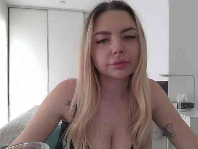 pinkpanther8899 webcam