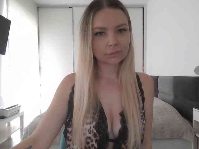 pinkpanther8899 webcam