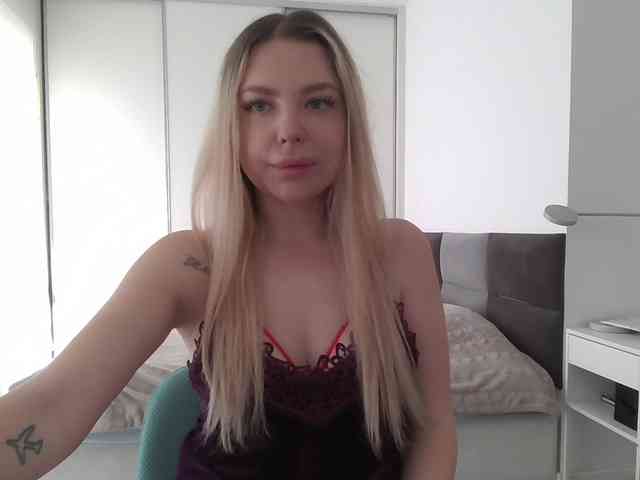 pinkpanther8899 webcam