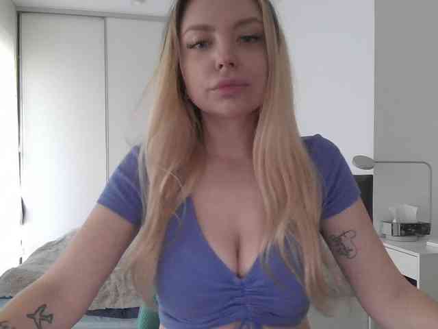 pinkpanther8899 webcam