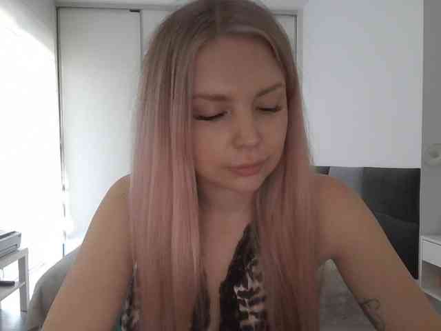 pinkpanther8899 webcam