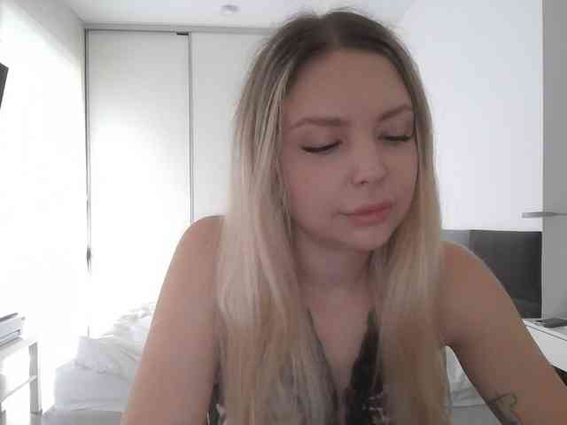 Blondie8853