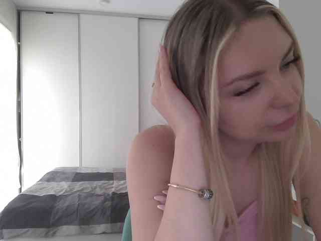 pinkpanther8899 webcam
