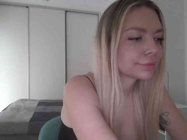 pinkpanther8899 webcam