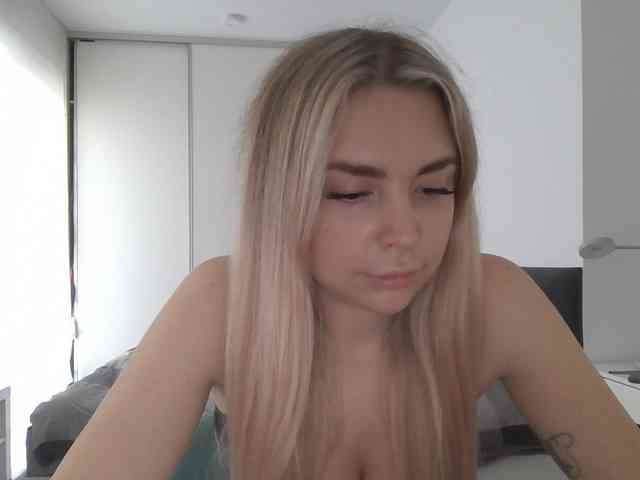 Blondie8853