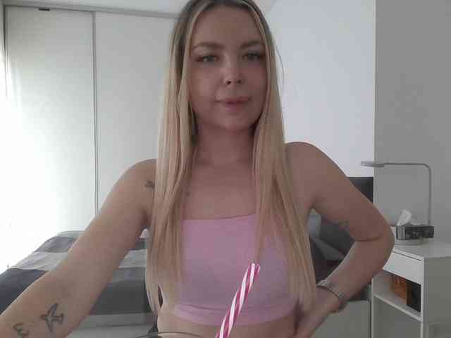 pinkpanther8899 webcam