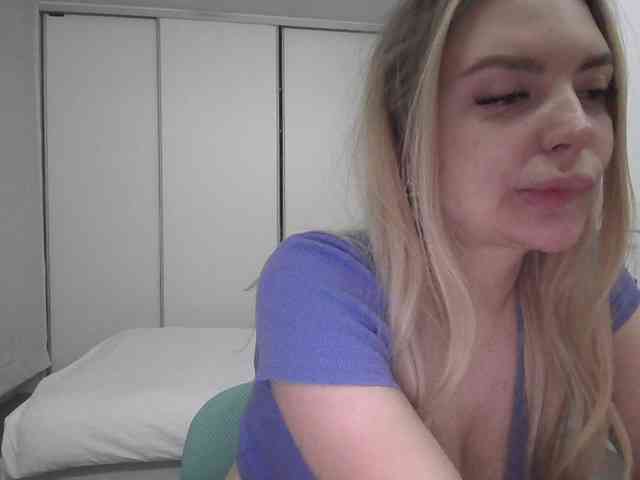 Blondie8853
