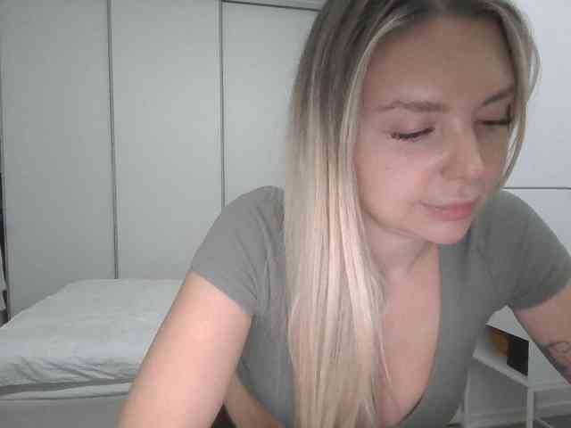 pinkpanther8899 webcam