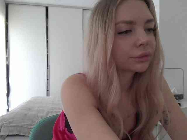 pinkpanther8899 webcam