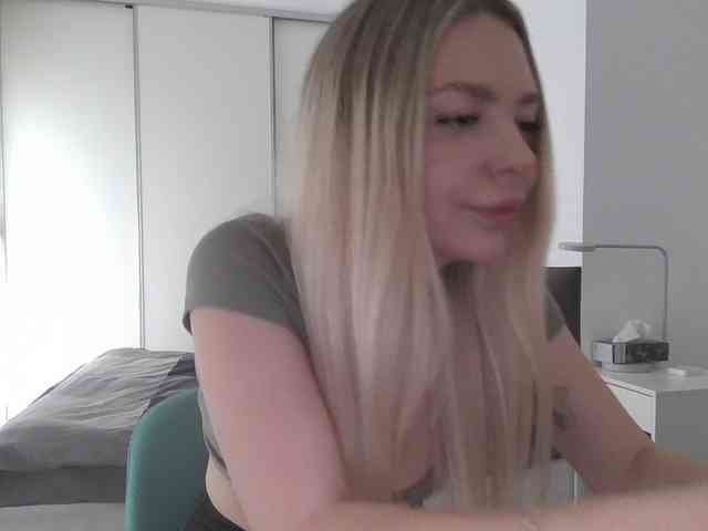 pinkpanther8899 webcam