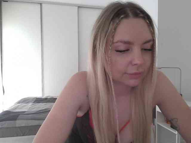 pinkpanther8899 webcam