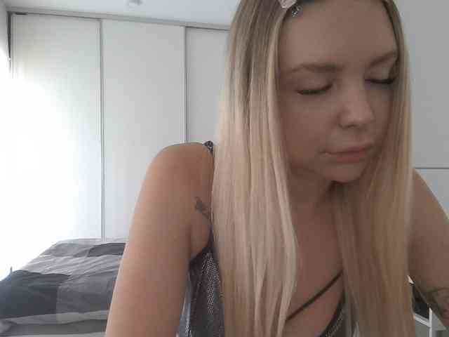 pinkpanther8899 webcam