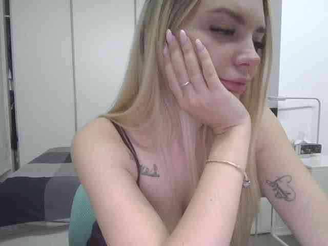 pinkpanther8899 webcam