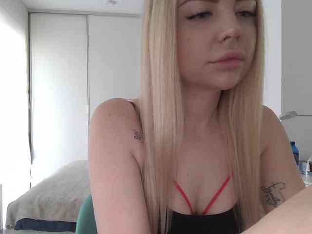 pinkpanther8899 webcam