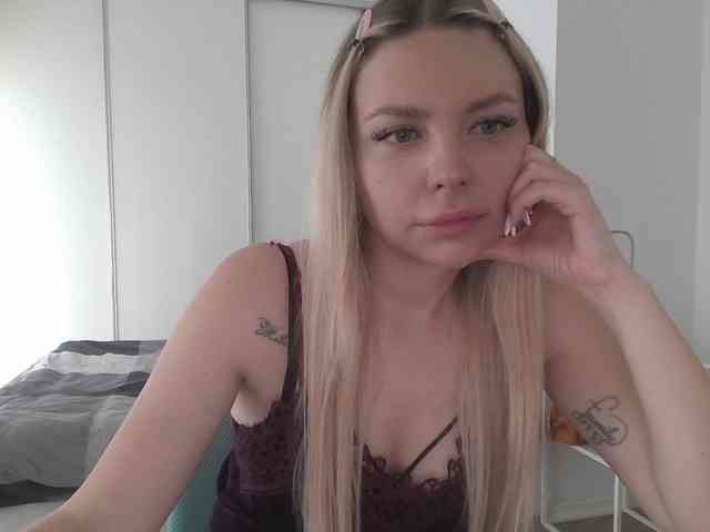 pinkpanther8899 webcam