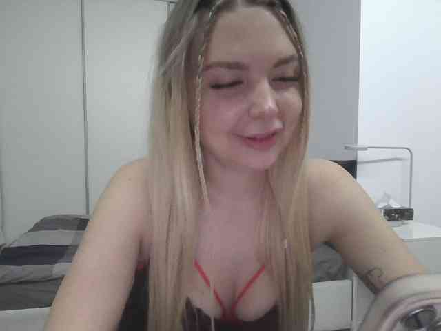 Blondie8853