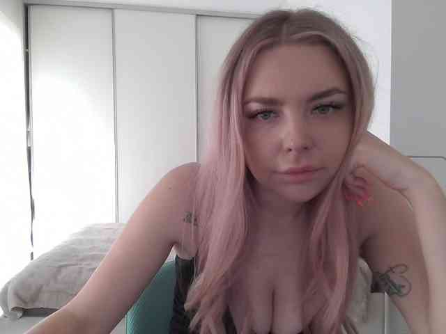 pinkpanther8899 webcam
