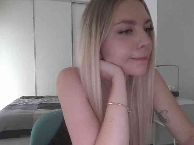 pinkpanther8899 webcam