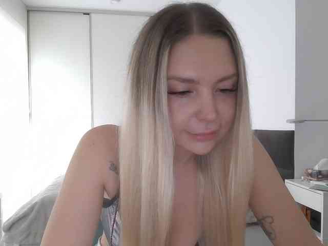 pinkpanther8899 webcam