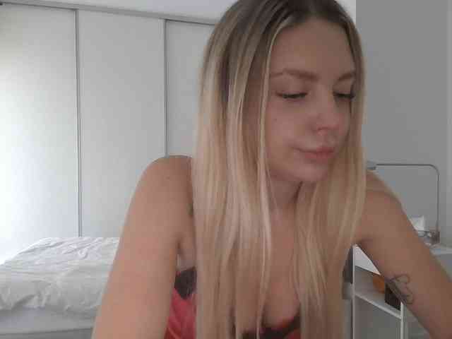 pinkpanther8899 webcam