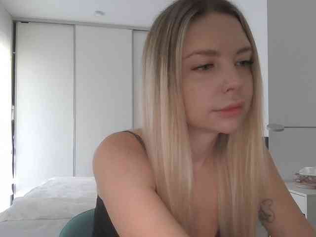 pinkpanther8899 webcam